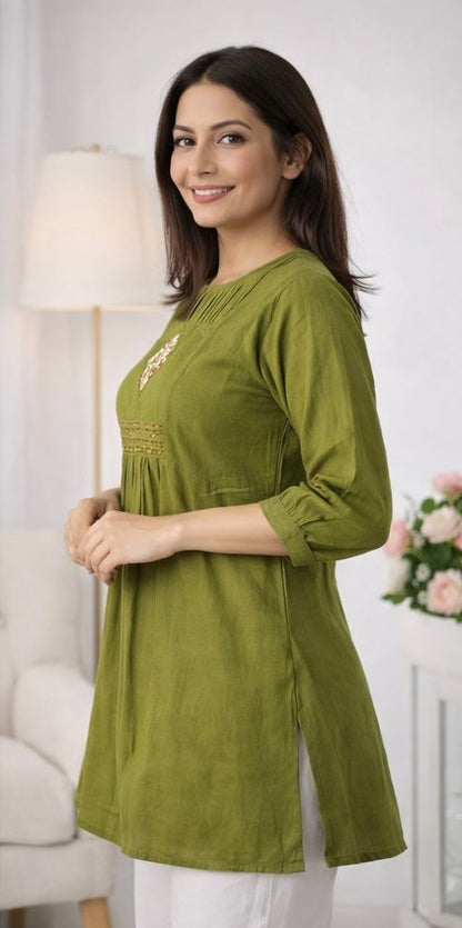 Elegant Dhaboo Cotton Short Kurti with Kaju Katri Style Stitch Work